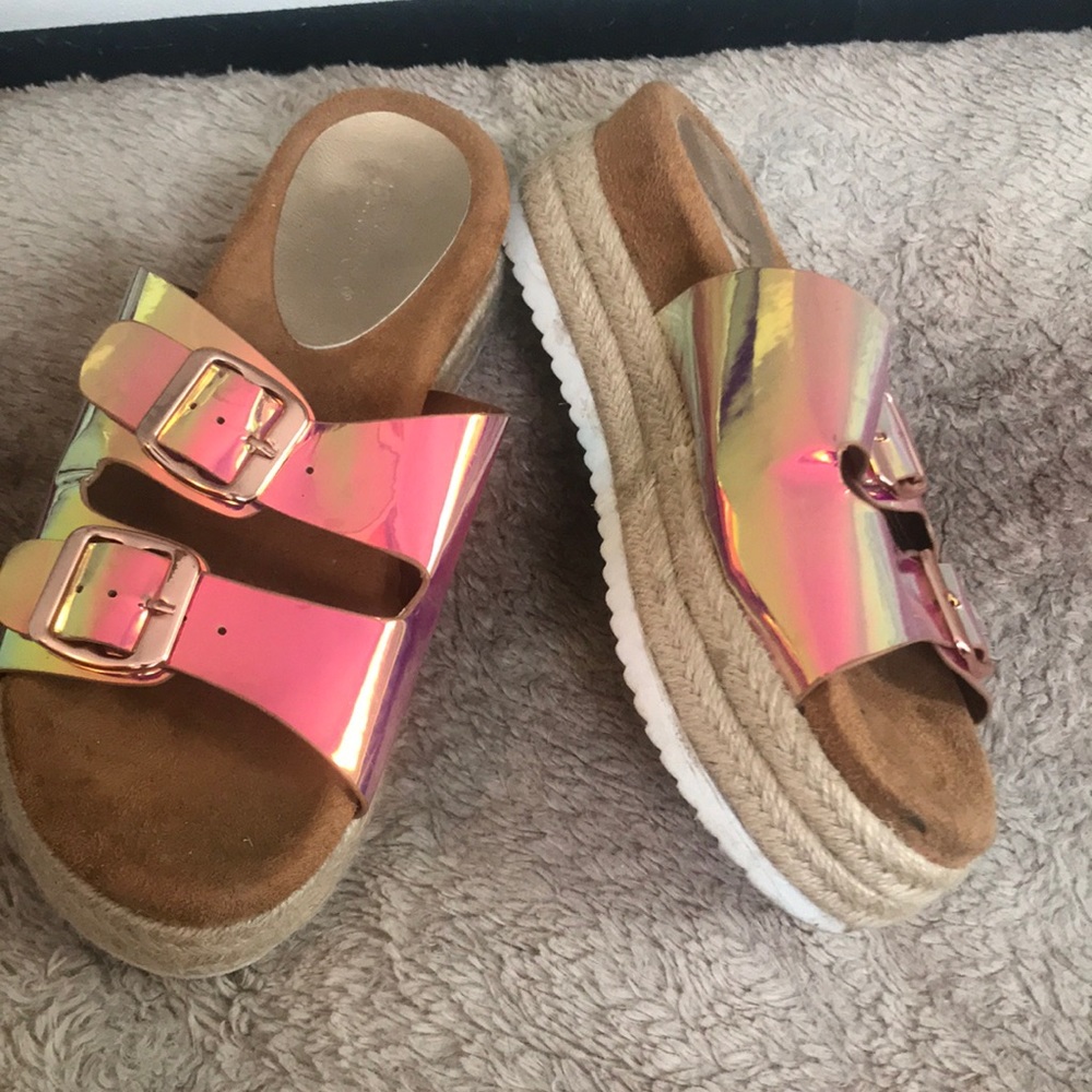 Women’s sandals size 7 used and clean